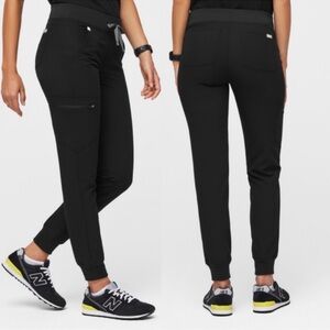 FIGS Black Zamora Joggers Size Large